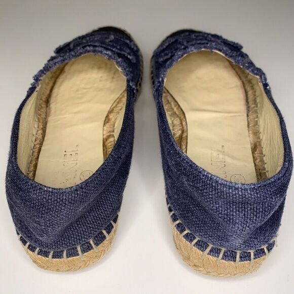 Chanel Denim CC Espadrille EU 37 US 6-6.5 Blue Jean Slip On Cap Toe Flat Slip On - Picture 6 of 11